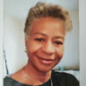 Meet your Posher, Deborah